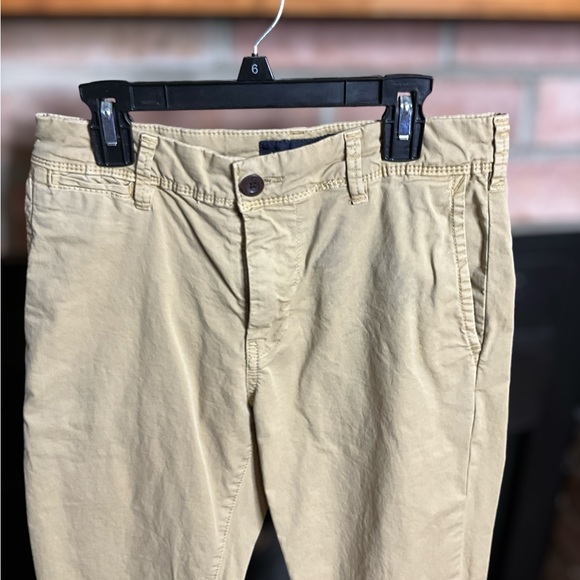 American Eagle khaki pants-slim fit. Size 26x28 - Picture 2 of 7